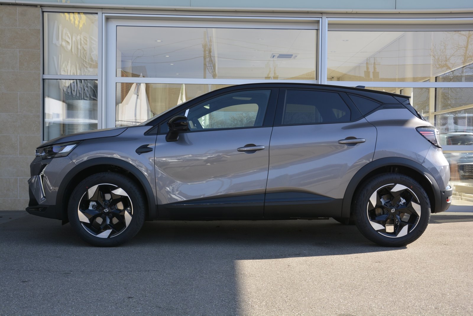 RENAULT CAPTUR techno full hybrid E-Tech 160, Hybride Intégral Essence/Électricité, Voiture nouvelle, Automatique - 3