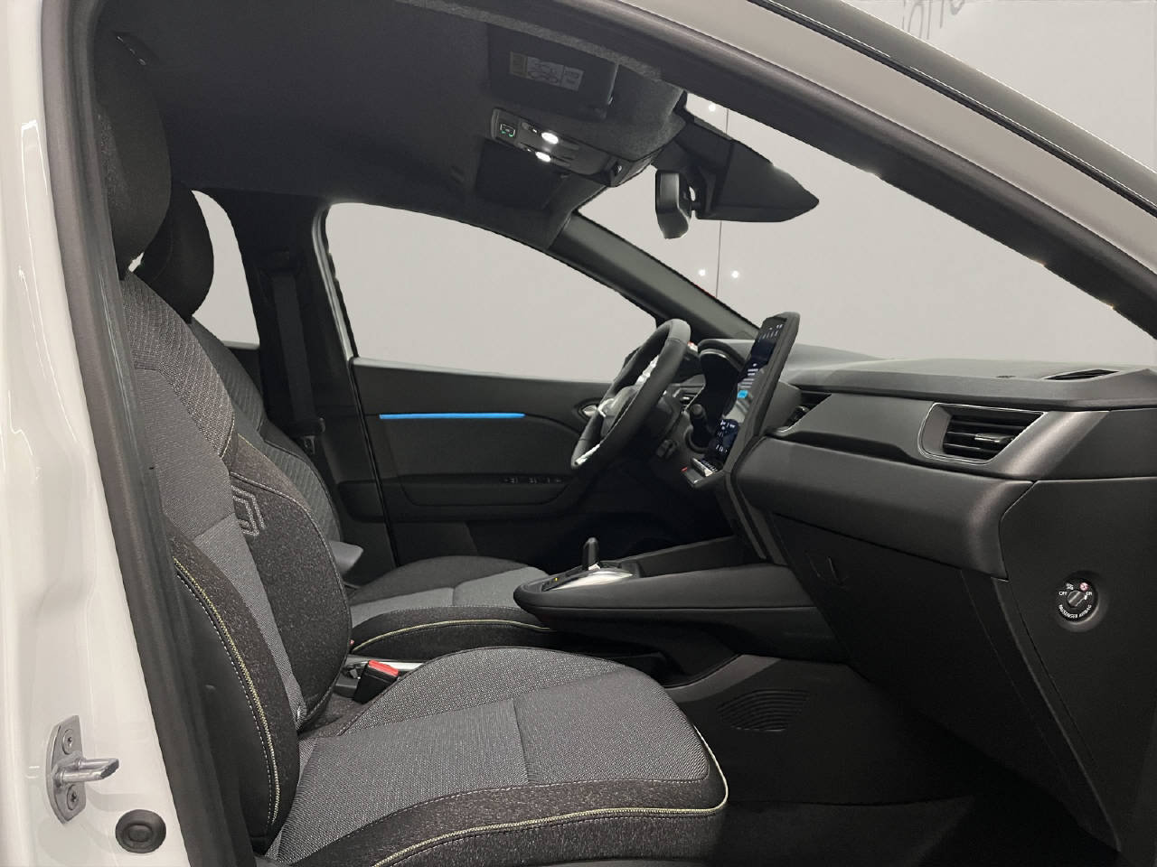RENAULT Captur 1.8 E-Tech techno, Full-Hybrid Petrol/Electric, New car, Automatic - 6