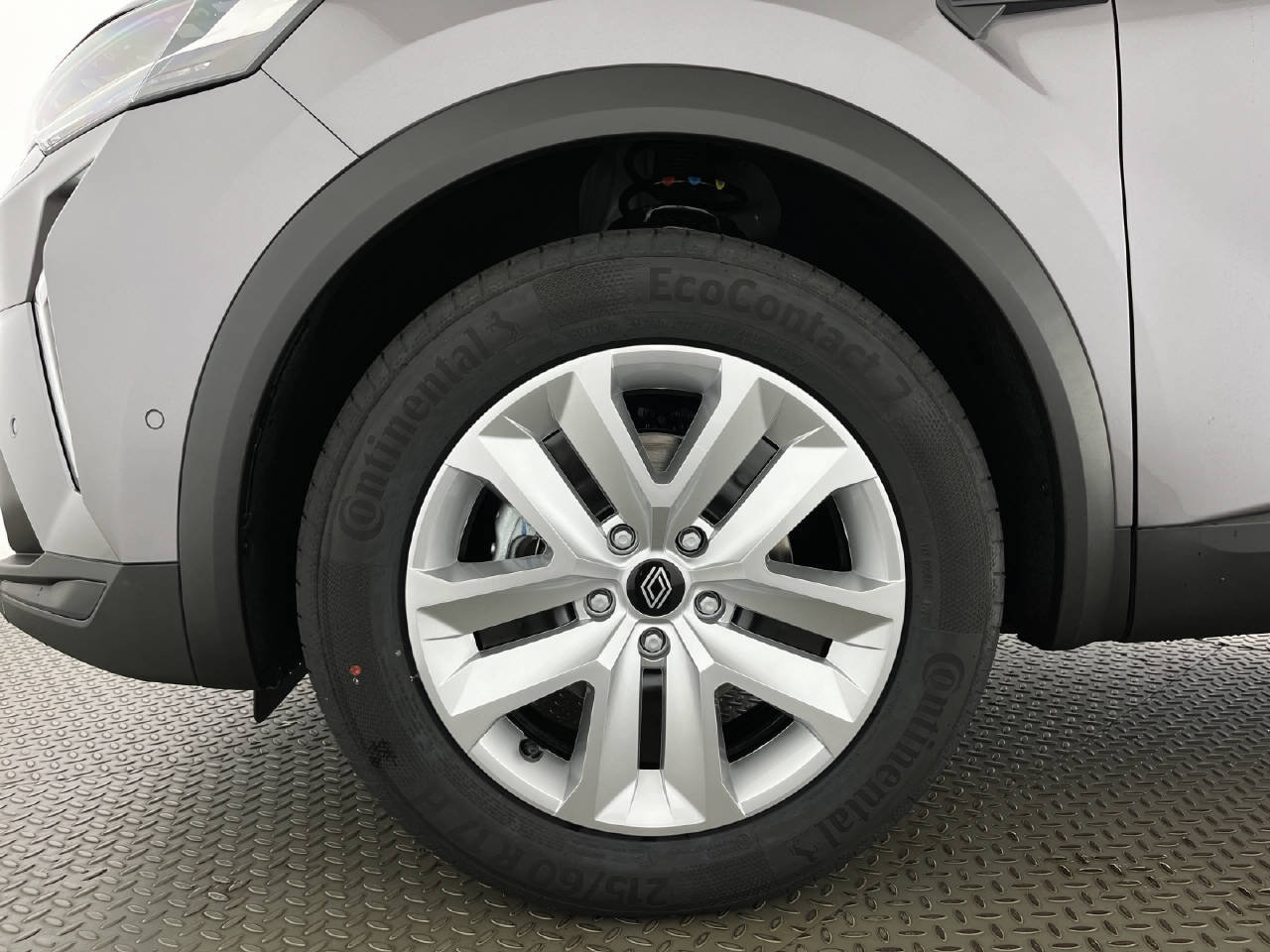 RENAULT Captur 1.8 E-Tech evolution, Full-Hybrid Petrol/Electric, New car, Automatic - 6