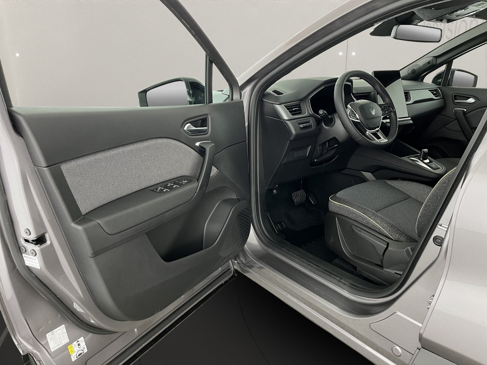 RENAULT Captur 1.8 E-Tech techno, Full-Hybrid Petrol/Electric, New car, Automatic - 7