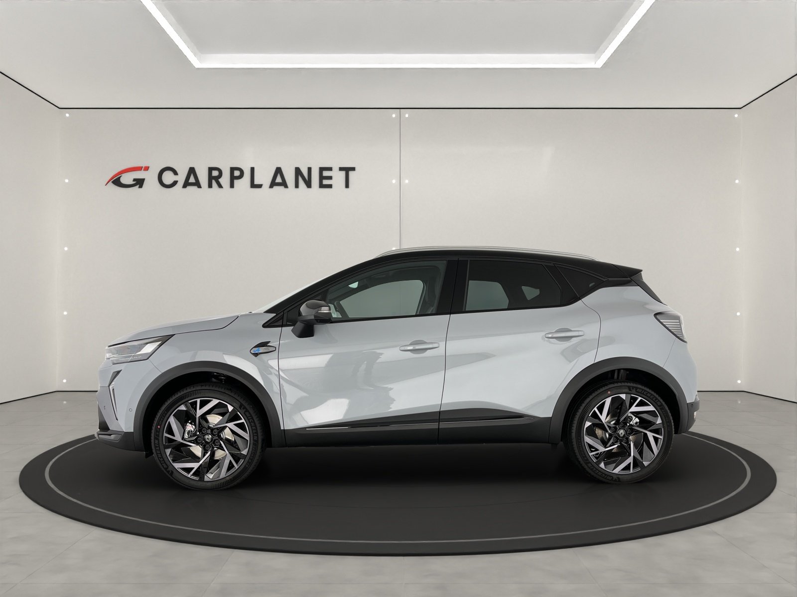 RENAULT Captur 1.8 E-Tech esprit Alpine, Full-Hybrid Petrol/Electric, New car, Automatic - 2