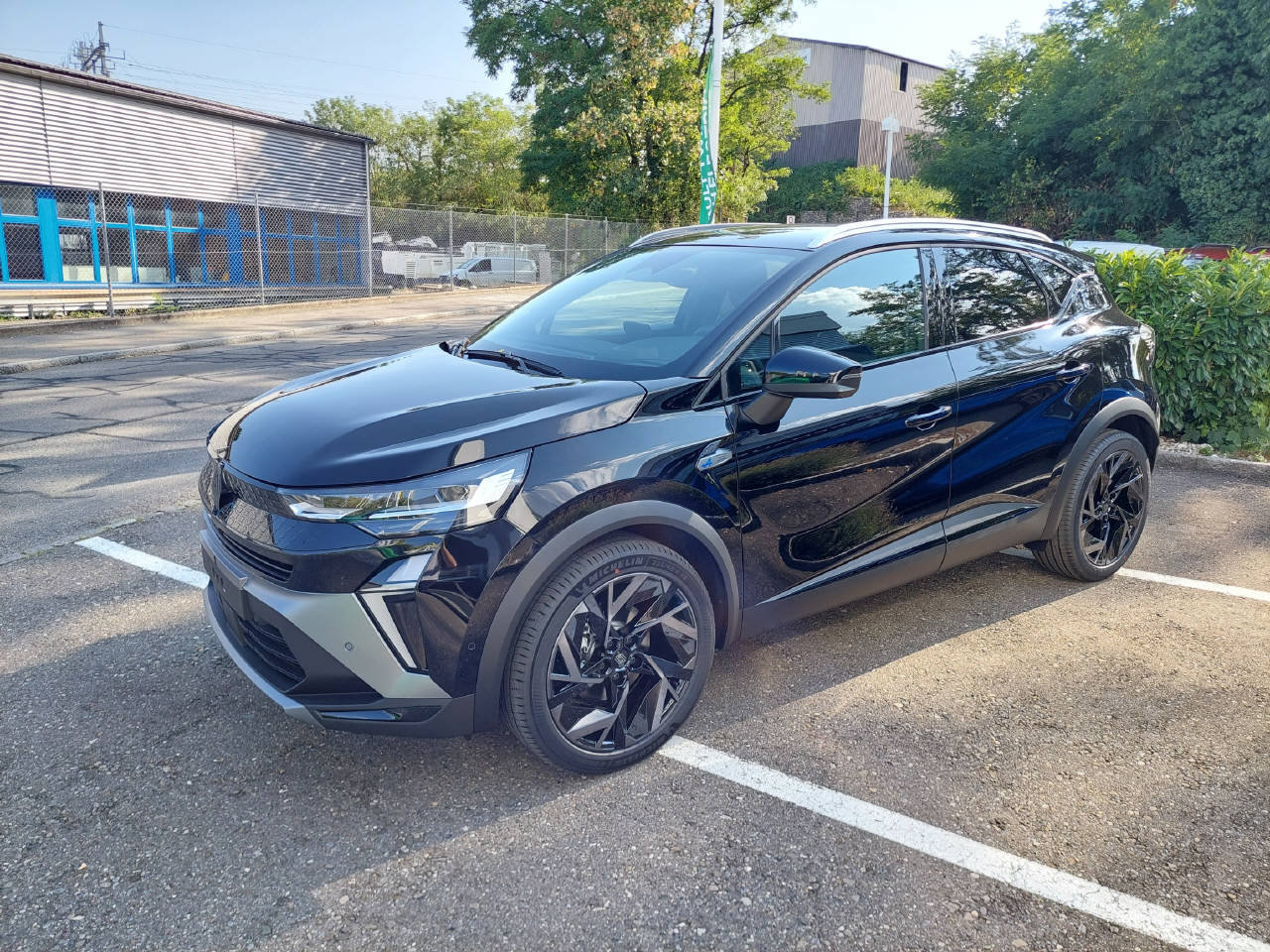 RENAULT Captur 1.8 E-Tech esprit Alpine 160, Voll-Hybrid Benzin/Elektro, Neuwagen, Automatik - 3