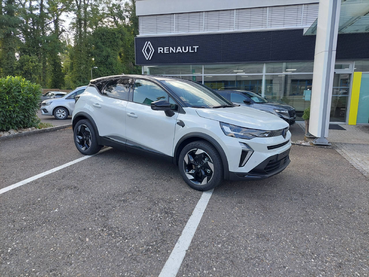 RENAULT Captur 1.8 E-Tech techno 160