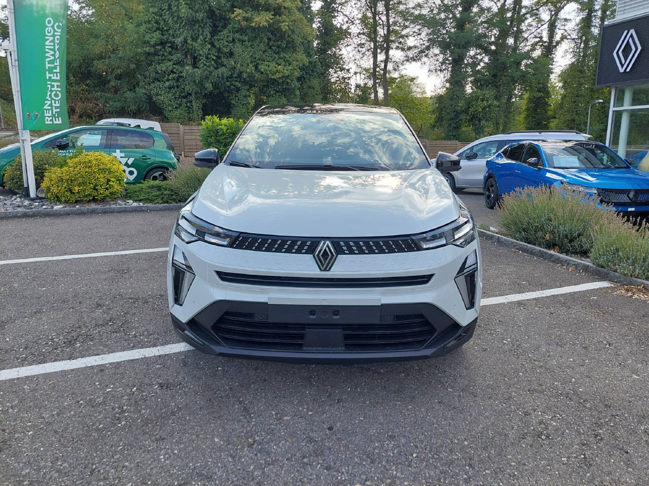RENAULT Captur 1.8 E-Tech techno 160, Voll-Hybrid Benzin/Elektro, Neuwagen, Automatik - 2