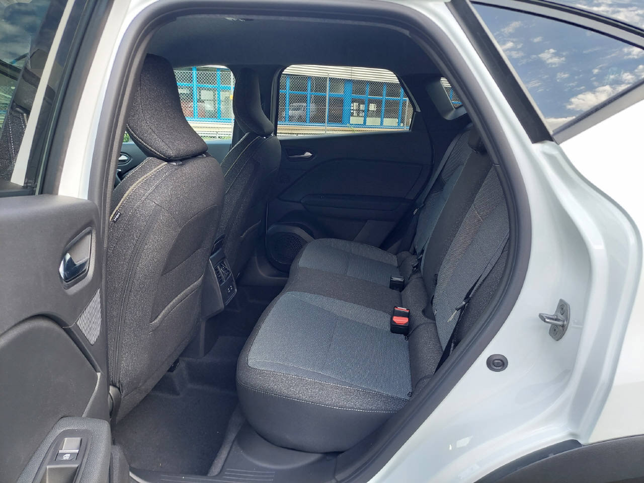 RENAULT Captur 1.8 E-Tech techno 160, Voll-Hybrid Benzin/Elektro, Neuwagen, Automatik - 7
