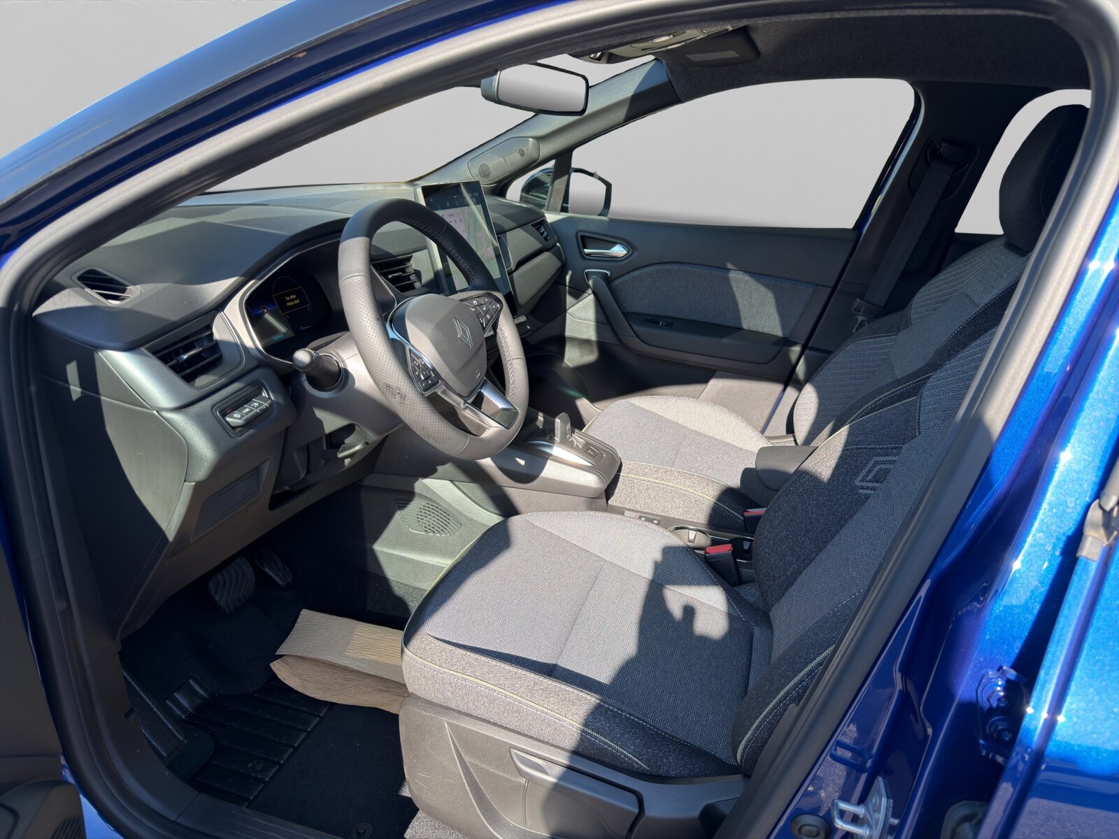 RENAULT Captur 1.8 E-Tech techno, Voll-Hybrid Benzin/Elektro, Neuwagen, Automatik - 5
