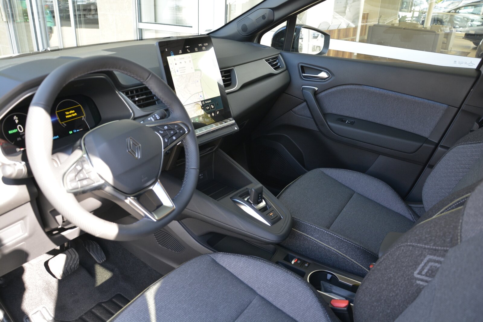 RENAULT CAPTUR techno full hybrid E-Tech 160, Hybride Intégral Essence/Électricité, Voiture nouvelle, Automatique - 5