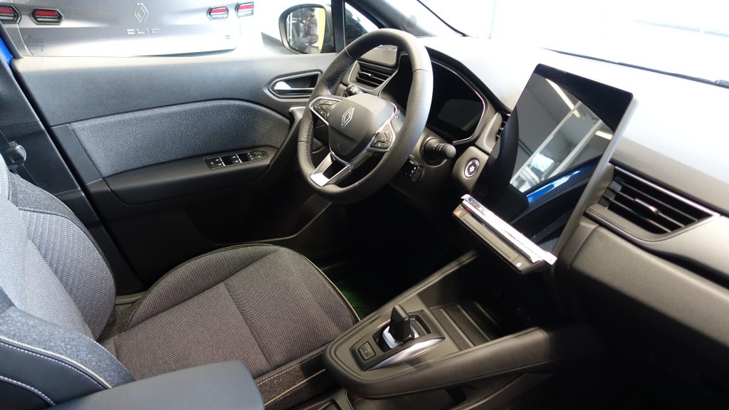 RENAULT CAPTUR 1.8 E-Tech techno, Hybride Intégral Essence/Électricité, Voiture nouvelle, Automatique - 5