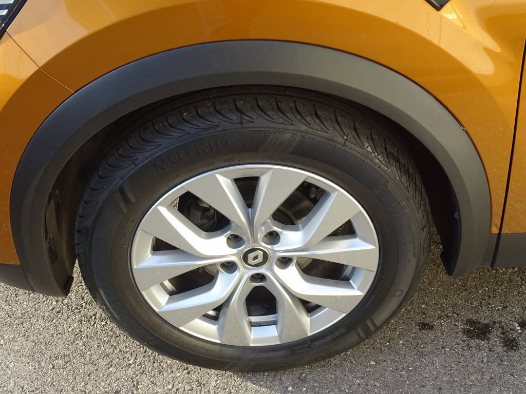 RENAULT Captur 1.3 TCe 140 Intens EDC, Mild-Hybrid Petrol/Electric, Second hand / Used, Automatic - 2