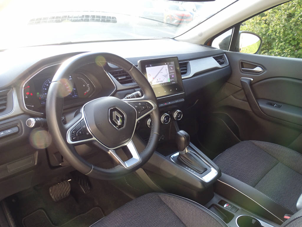 RENAULT Captur 1.3 TCe 140 Intens EDC, Mild-Hybrid Petrol/Electric, Second hand / Used, Automatic - 4