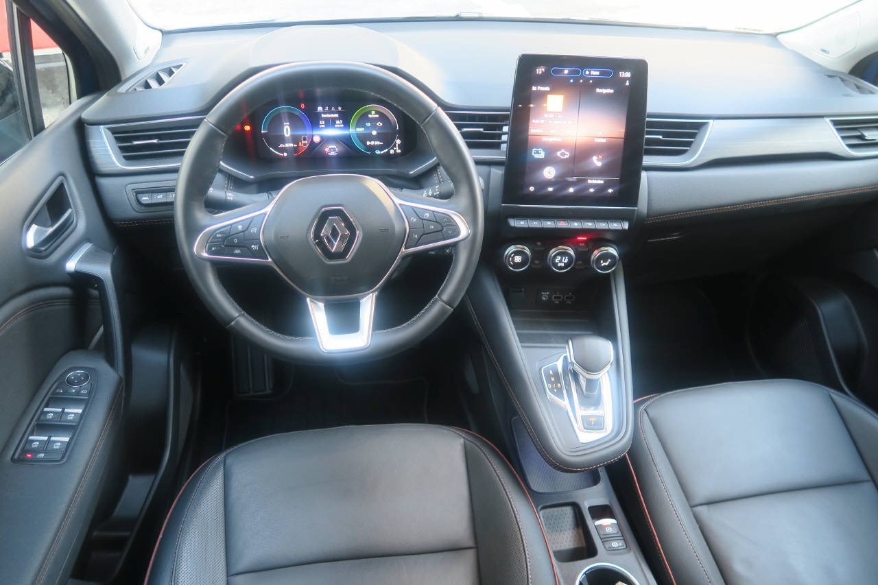 RENAULT Captur 1.6 E-Tech Plug-in iconic, Hybride Rechargeable Essence/Électricité, Occasion / Utilisé, Automatique - 5