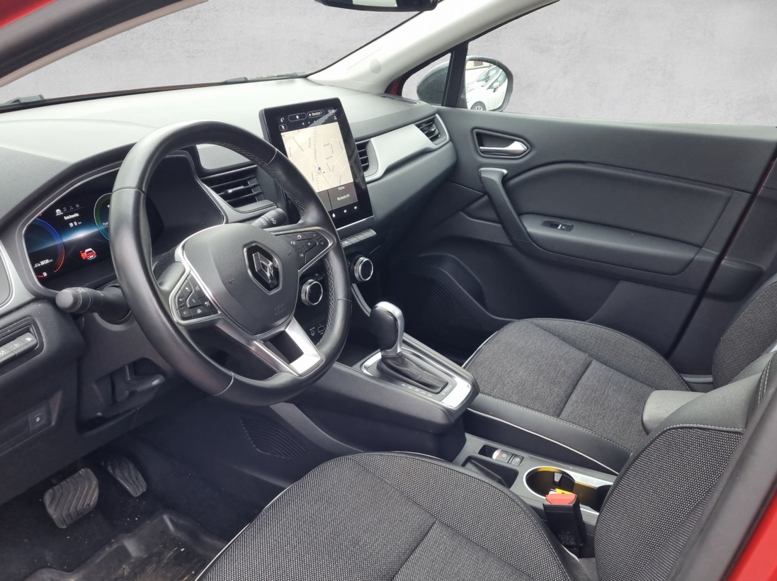 RENAULT Captur 1.6 E-Tech Plug-in R.S. Line, Plug-in-Hybrid Benzin/Elektro, Occasion / Gebraucht, Automatik - 7