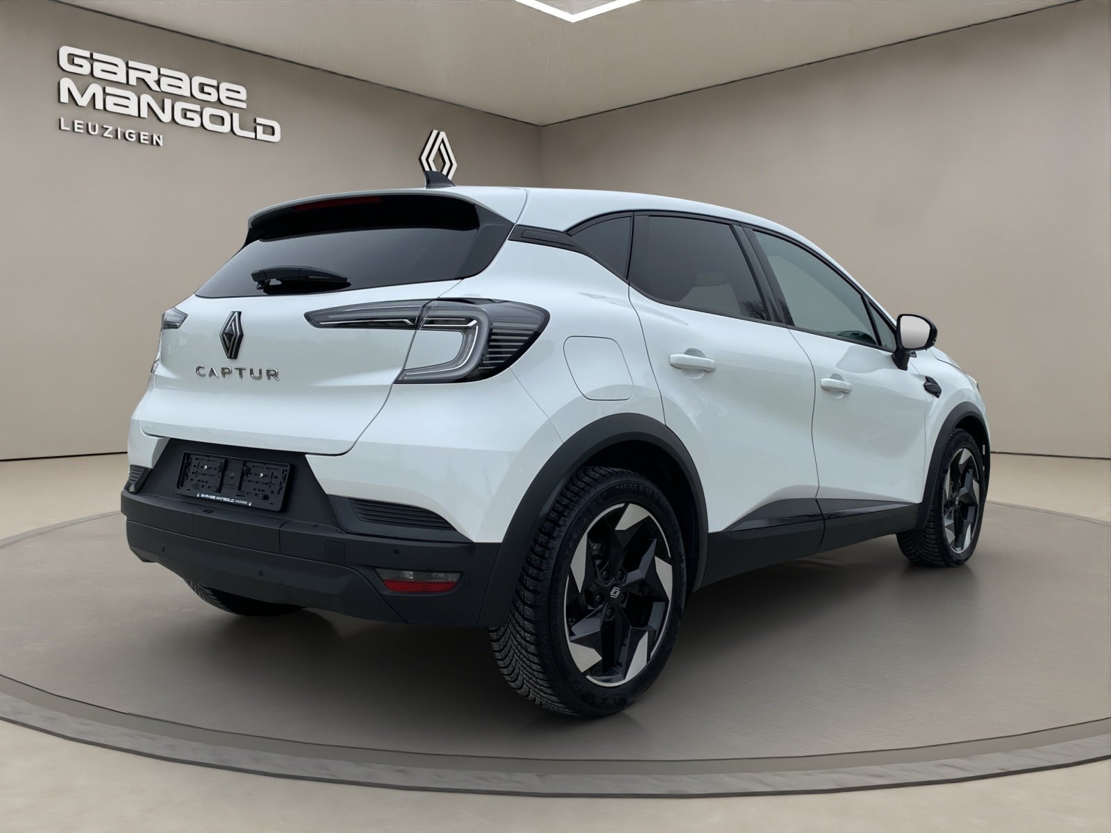 RENAULT Captur 1.3 TCe Techno, Mild-Hybrid Petrol/Electric, Second hand / Used, Manual - 5