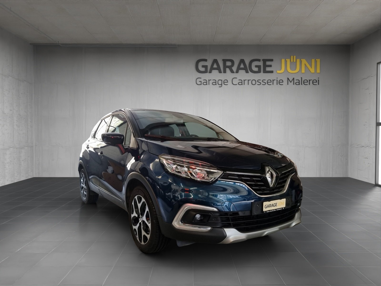 RENAULT Captur 1.2 TCe Intens EDC S/S