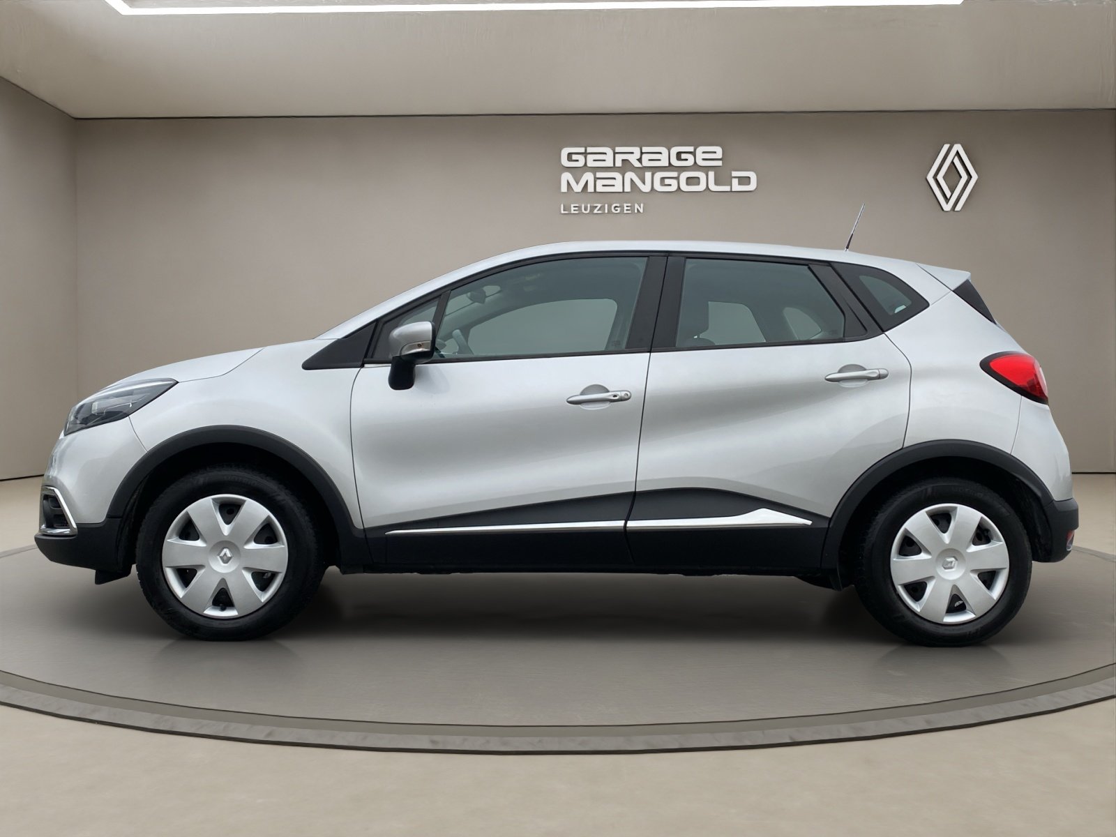 RENAULT Captur 1.2 T 16V Privilège EDC, Petrol, Second hand / Used, Automatic - 2