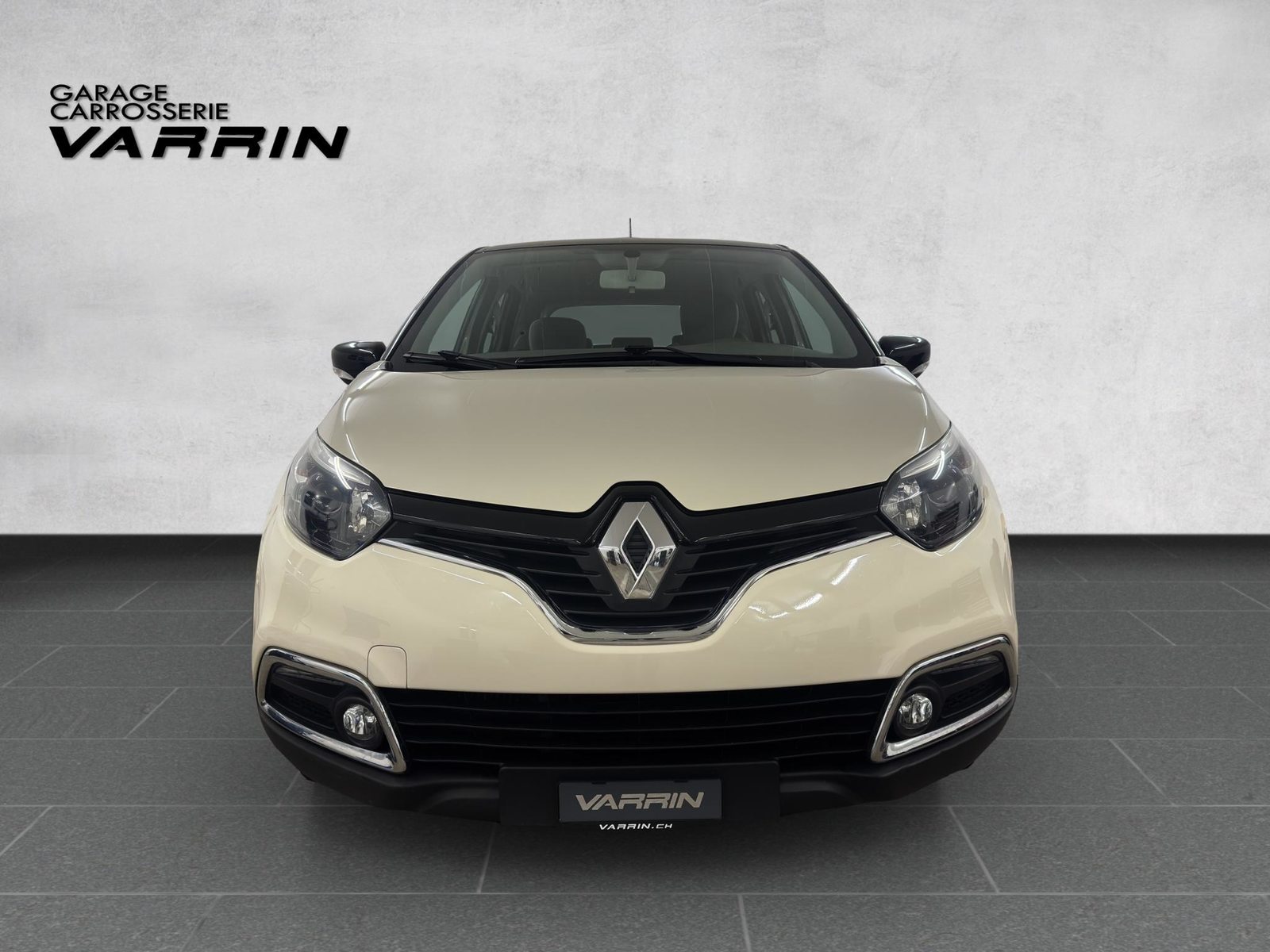 RENAULT Captur 1.2 TCe Dynamique EDC, Essence, Occasion / Utilisé, Automatique - 2