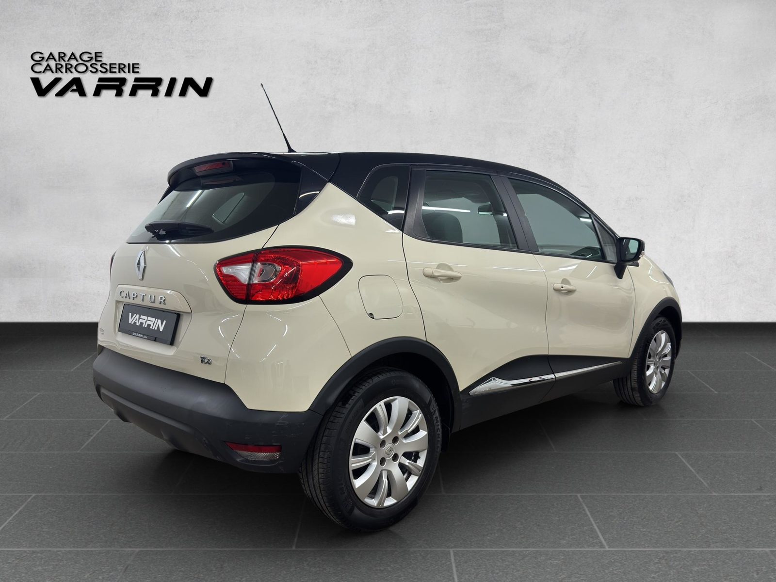 RENAULT Captur 1.2 TCe Dynamique EDC, Essence, Occasion / Utilisé, Automatique - 6