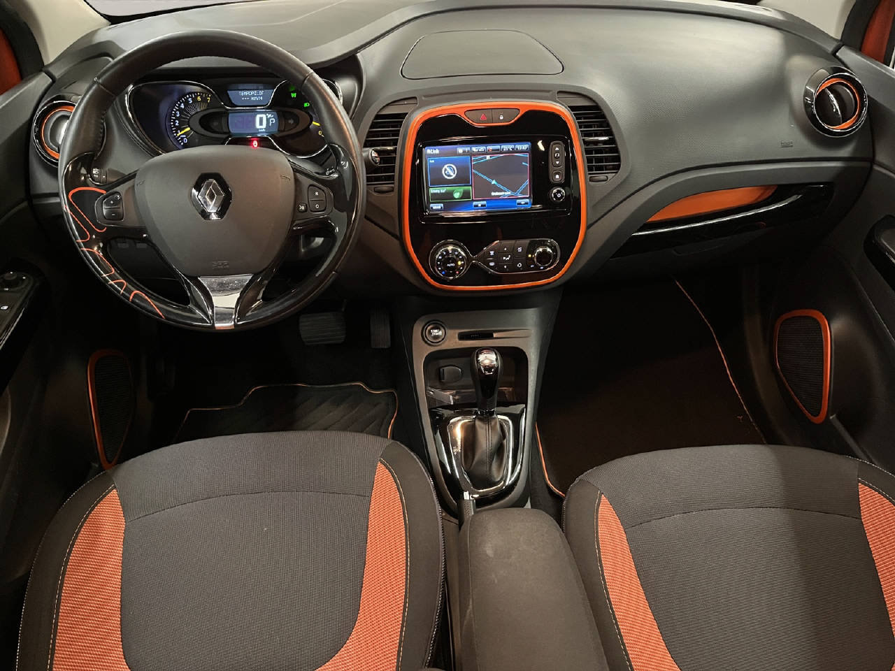 RENAULT Captur 1.2 TCe Dynamique EDC, Essence, Occasion / Utilisé, Automatique - 6