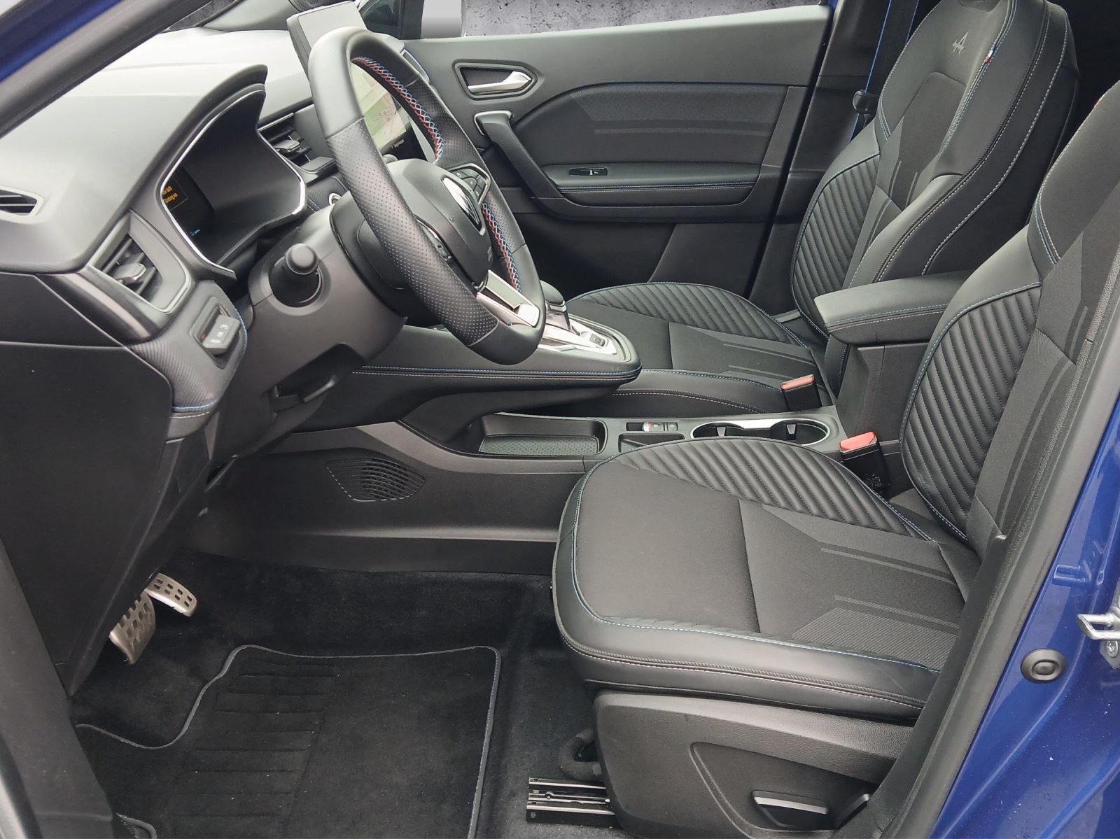 RENAULT Captur 1.6 E-Tech 145 Esprit Alpine DHT, Voll-Hybrid Benzin/Elektro, Occasion / Gebraucht, Automatik - 4