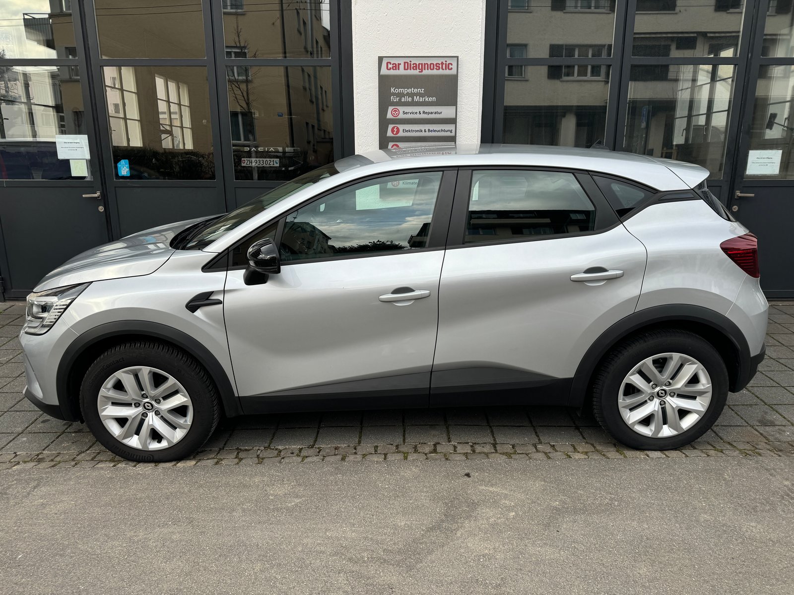 RENAULT Captur 1.3 TCe Techno EDC, Hybride Léger Essence/Électricité, Occasion / Utilisé, Automatique - 4