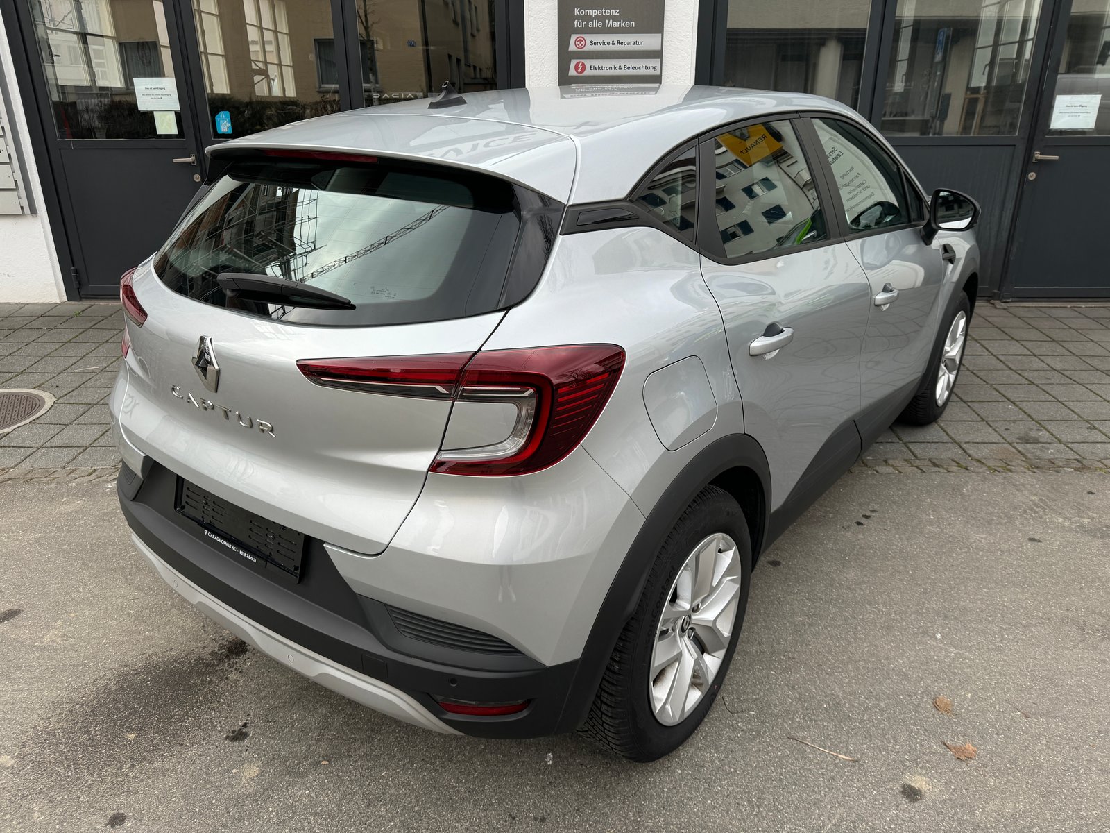 RENAULT Captur 1.3 TCe Techno EDC, Hybride Léger Essence/Électricité, Occasion / Utilisé, Automatique - 7