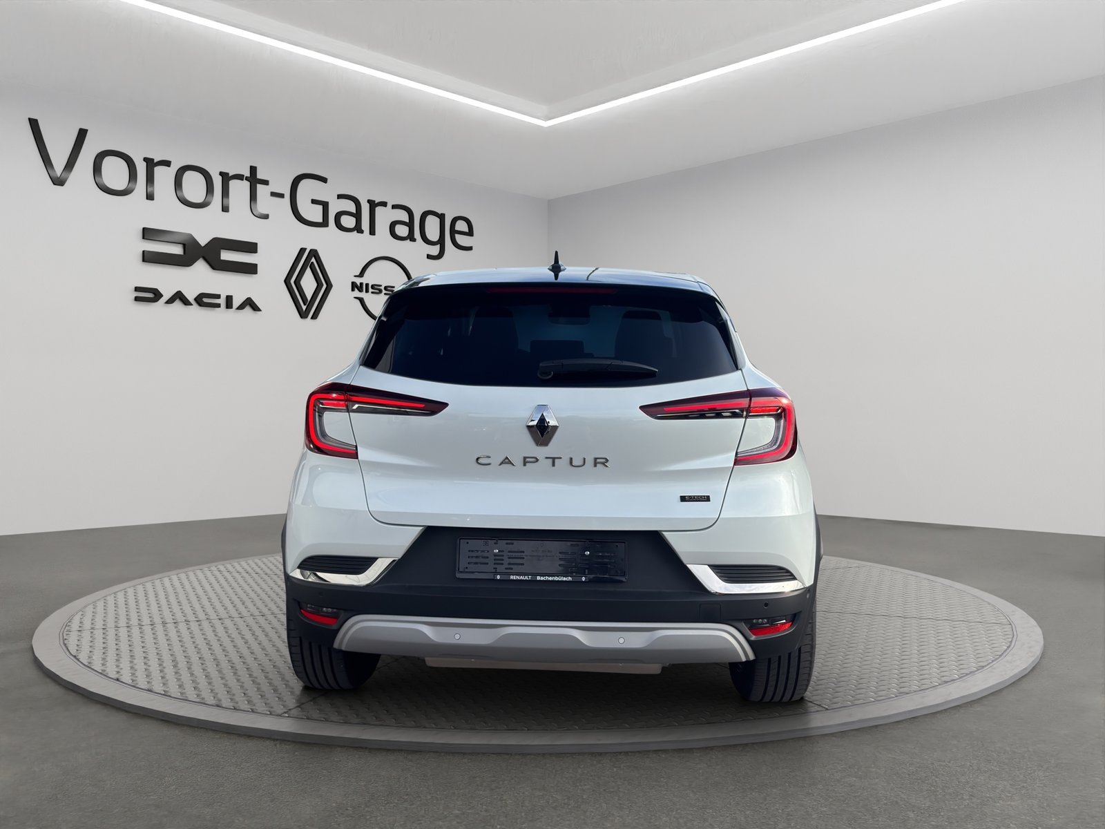 RENAULT Captur 1.6 E-Tech 160 Iconic DHT, Plug-in-Hybrid Petrol/Electric, Second hand / Used, Automatic - 6