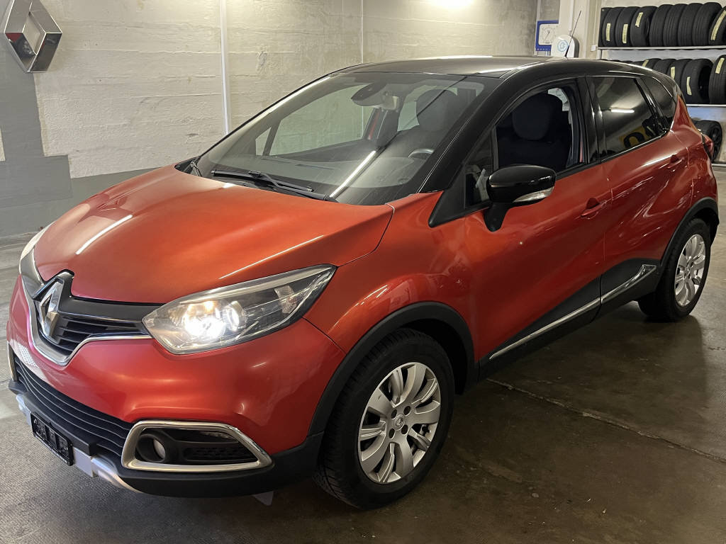 RENAULT Captur 1.2 TCe Helly Hansen EDC