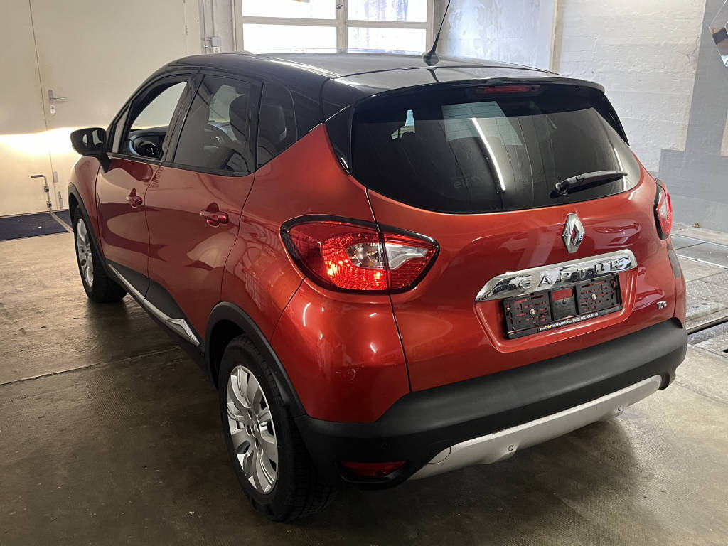 RENAULT Captur 1.2 TCe Helly Hansen EDC, Petrol, Second hand / Used, Automatic - 4