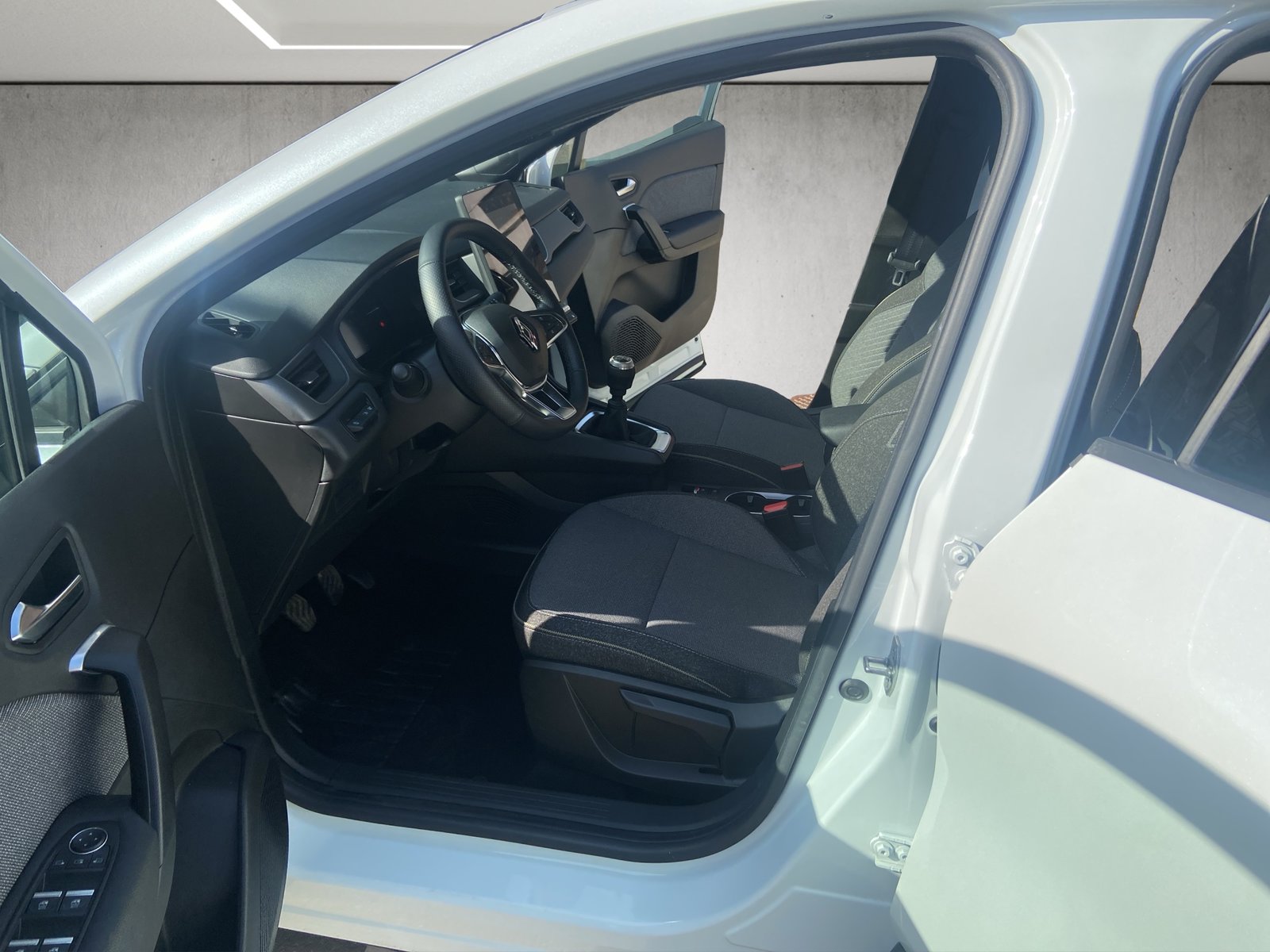 RENAULT Captur 1.3 TCe Techno, Hybride Léger Essence/Électricité, Occasion / Utilisé, Manuelle - 7