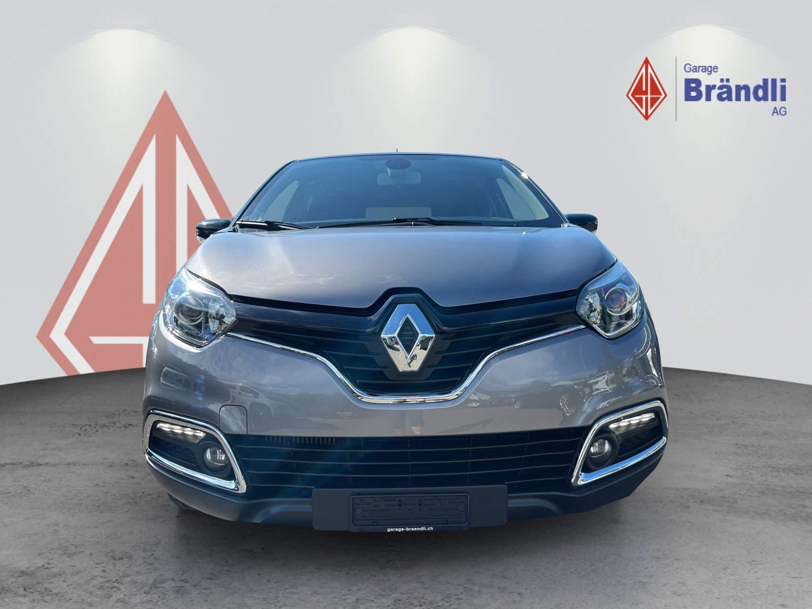 RENAULT Captur 1.2 TCe Swiss Ed. EDC S/S, Benzina, Occasioni / Usate, Automatico - 2