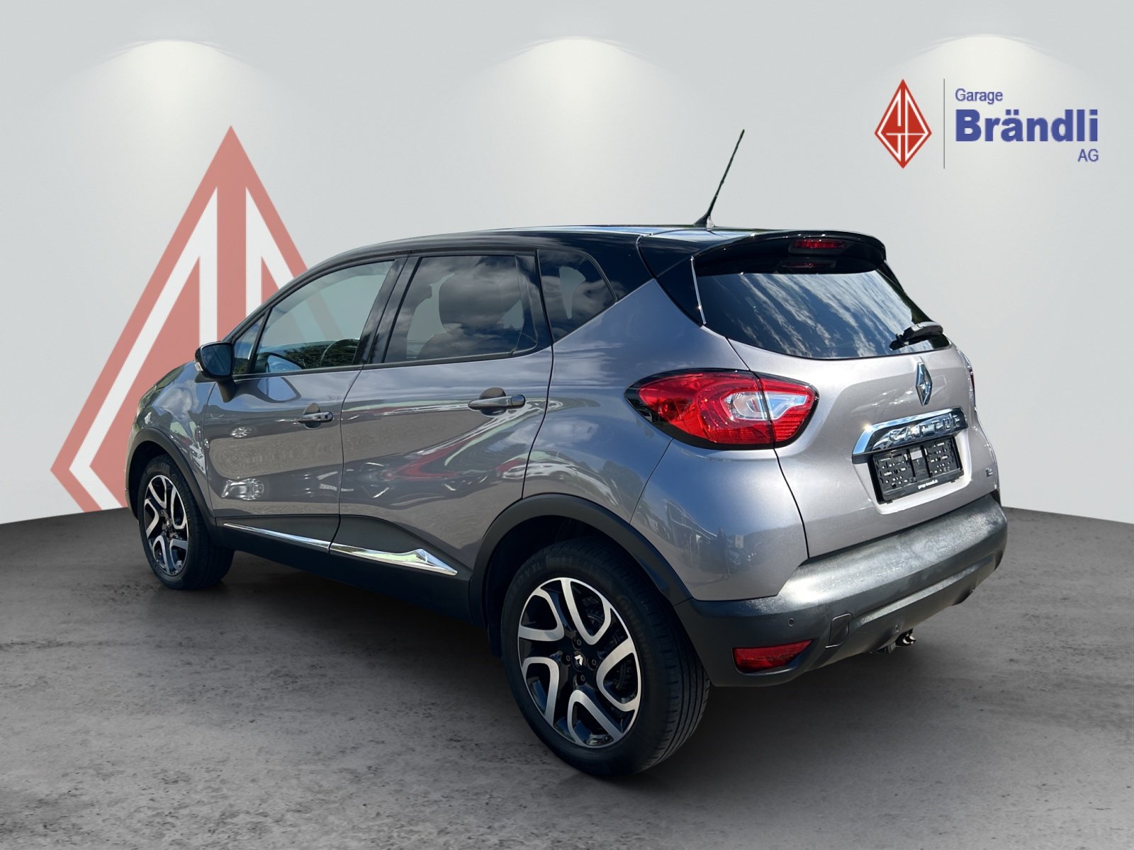 RENAULT Captur 1.2 TCe Swiss Ed. EDC S/S, Benzina, Occasioni / Usate, Automatico - 4