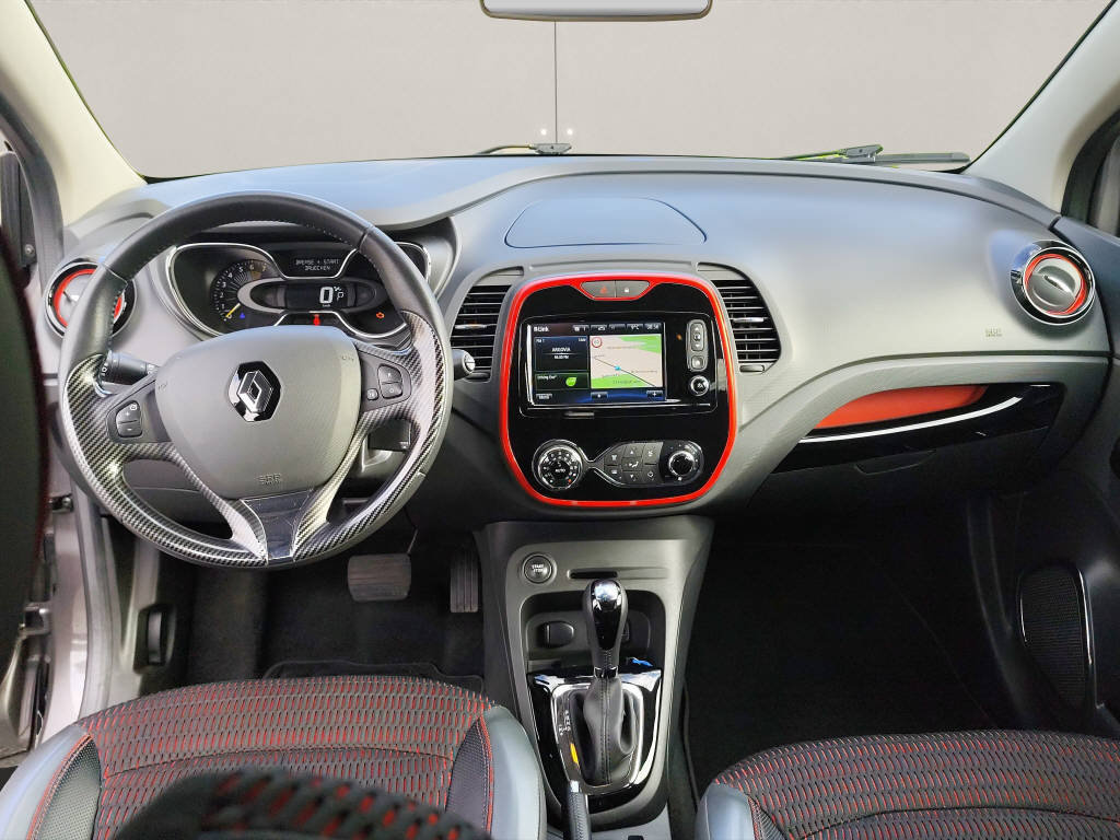 RENAULT Captur 1.2 TCe Helly Hansen EDC, Petrol, Second hand / Used, Automatic - 5