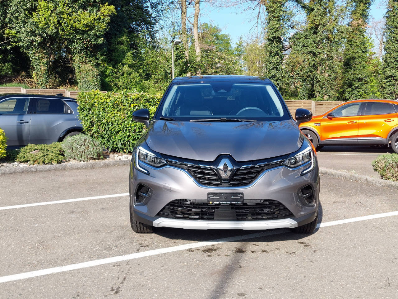 RENAULT Captur 1.3 TCe 140 Intens EDC, Mild-Hybrid Benzin/Elektro, Occasion / Gebraucht, Automatik - 2