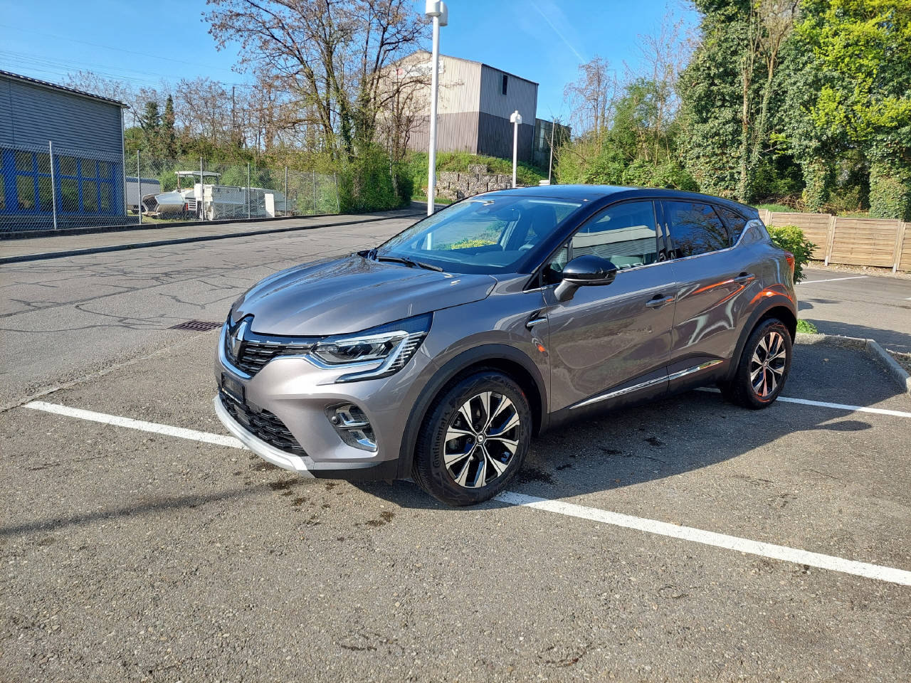 RENAULT Captur 1.3 TCe 140 Intens EDC, Mild-Hybrid Benzin/Elektro, Occasion / Gebraucht, Automatik - 3