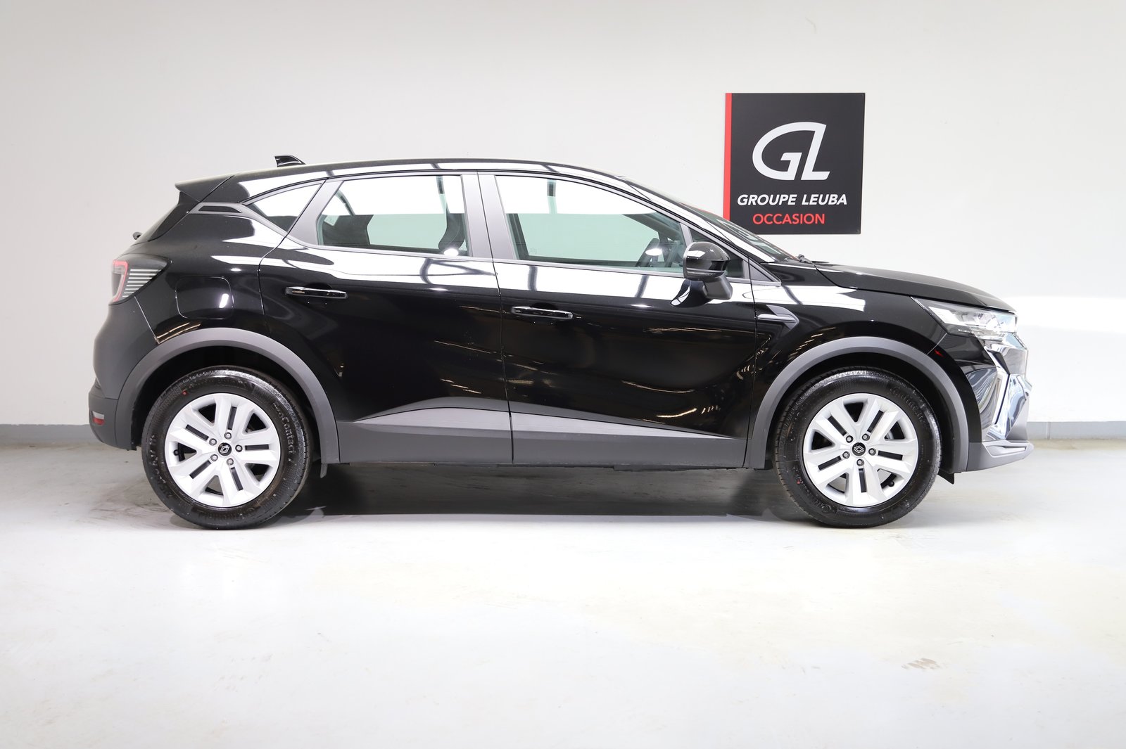 RENAULT Captur 1.3 evolution, Benzin, Occasion / Gebraucht, Automatik - 7
