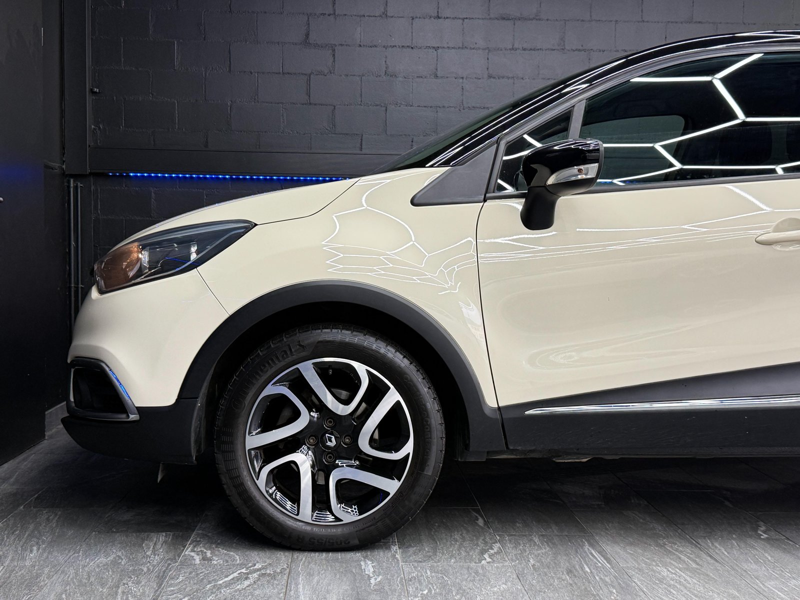 RENAULT Captur 1.5 dCi Privilège, Diesel, Second hand / Used, Manual - 6