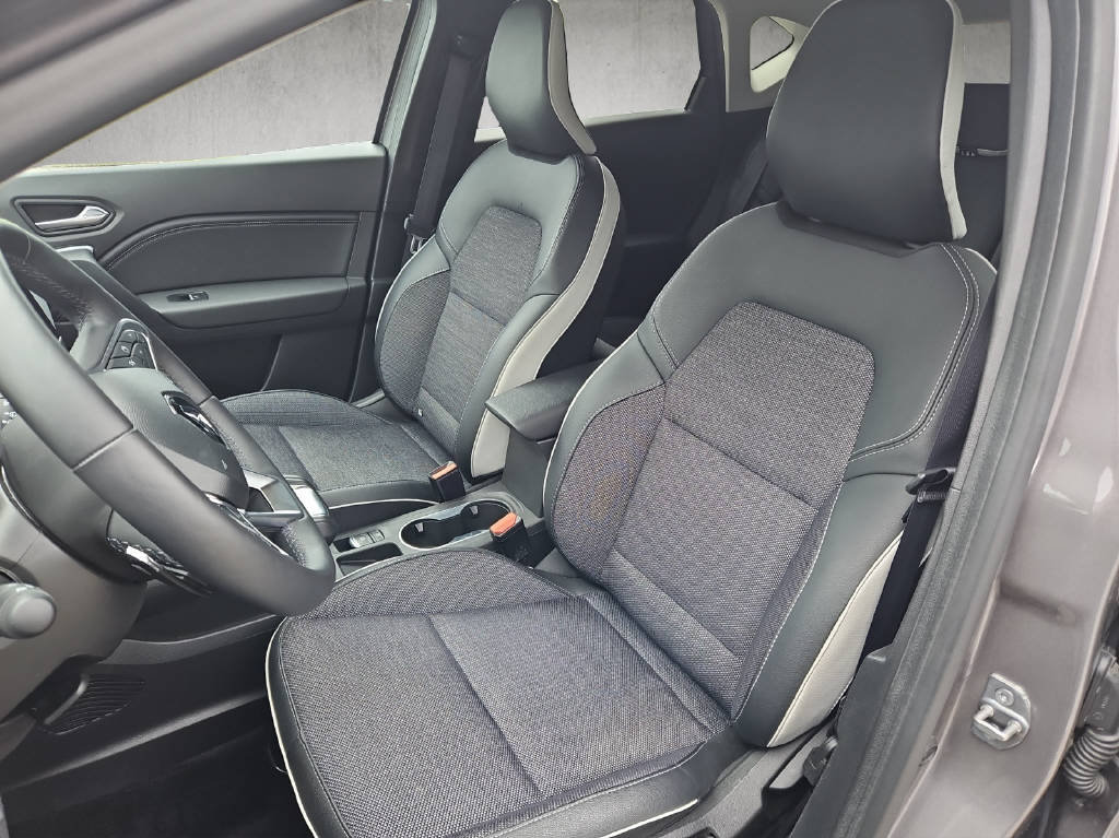 RENAULT Captur 1.3 TCe 140 techno EDC, Mild-Hybrid Benzin/Elektro, Occasion / Gebraucht, Automatik - 5
