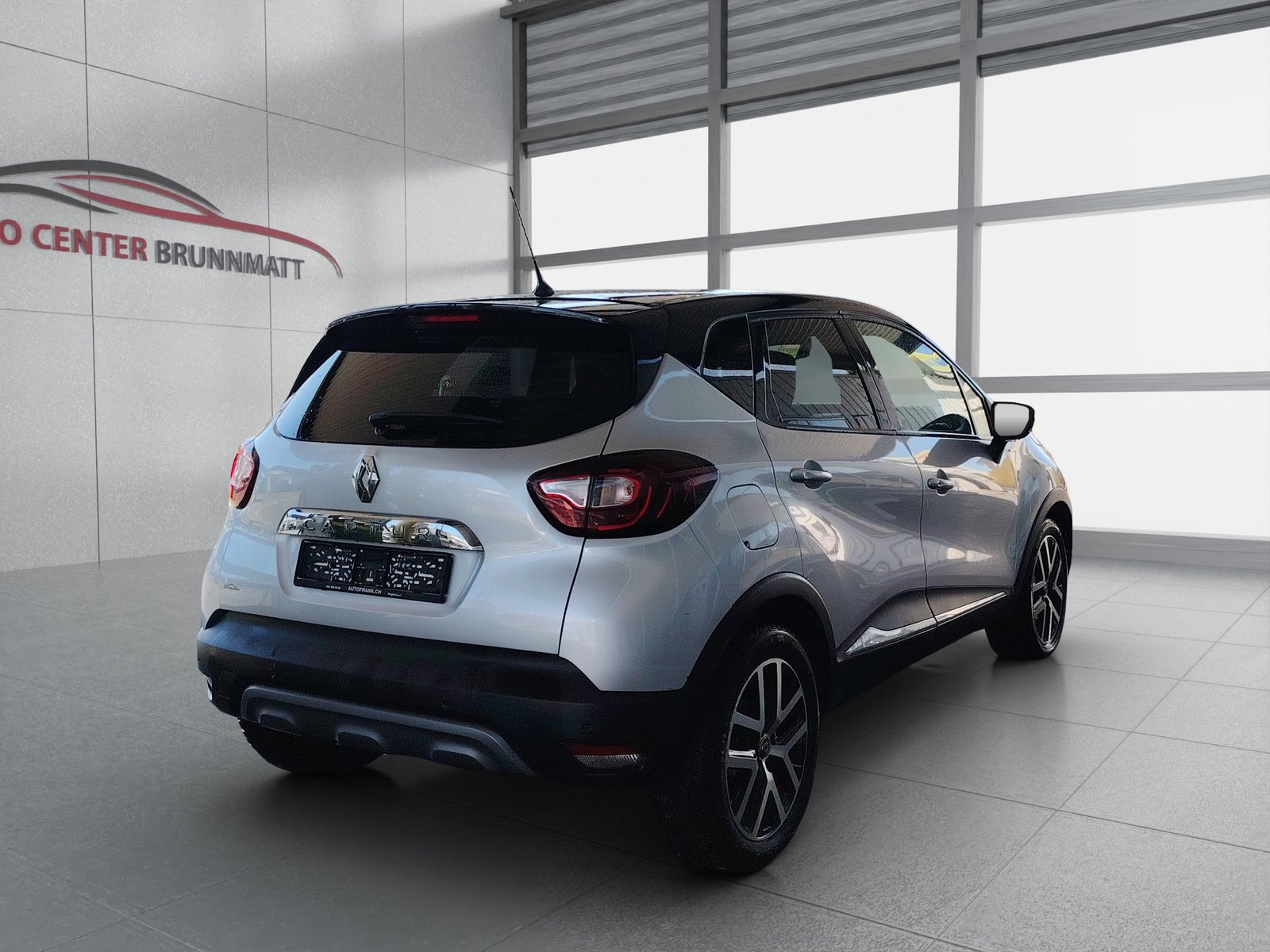 RENAULT Captur 1.3 T 16V Initiale Paris EDC, Benzina, Occasioni / Usate, Automatico - 4