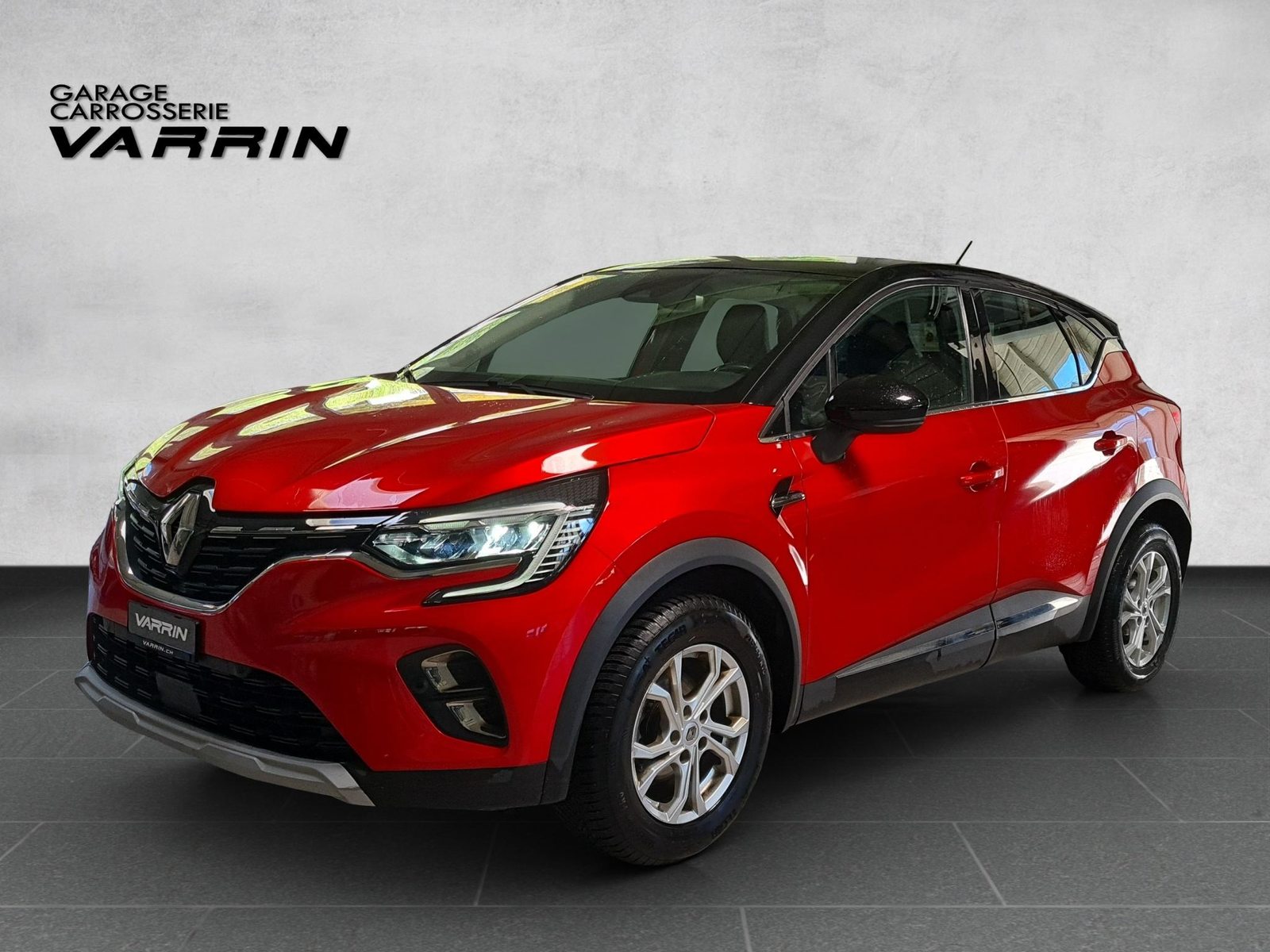 RENAULT Captur 1.3 TCe Intens EDC