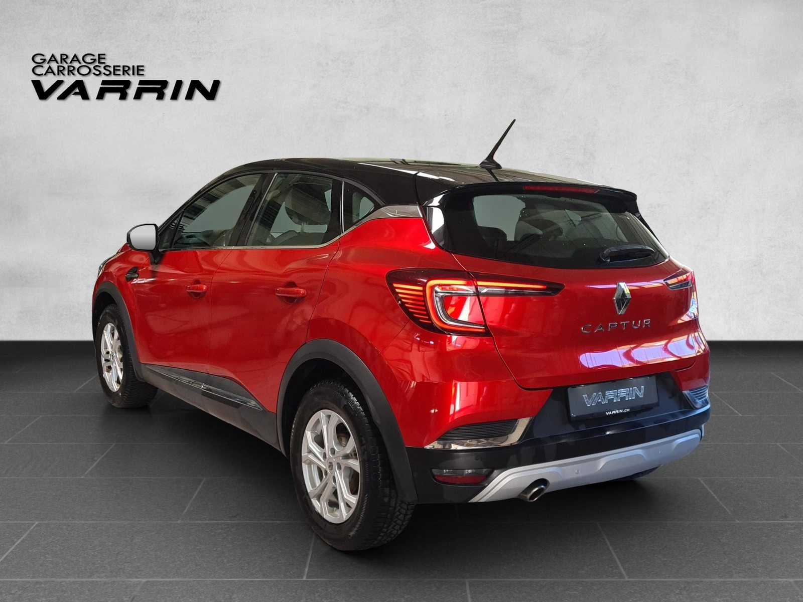 RENAULT Captur 1.3 TCe Intens EDC, Benzin, Occasion / Gebraucht, Automatik - 4