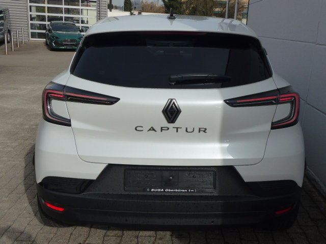 RENAULT Captur 1.3 TCe 140 techno, Mild-Hybrid Petrol/Electric, Second hand / Used, Manual - 4