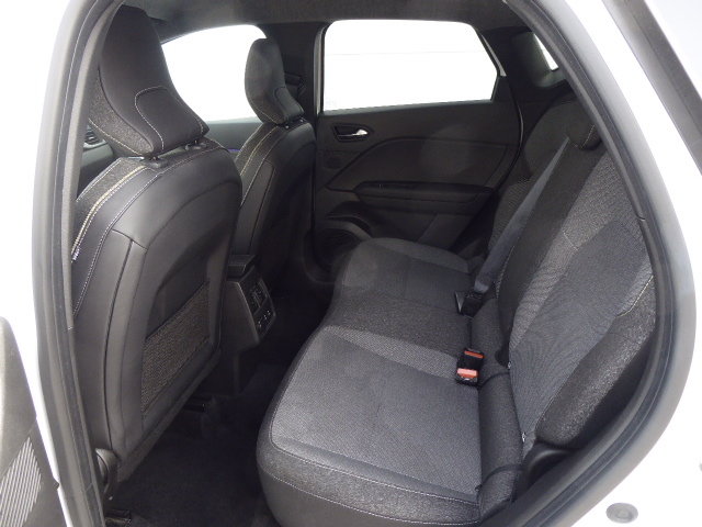 RENAULT Captur 1.3 TCe 140 techno, Mild-Hybrid Petrol/Electric, Second hand / Used, Manual - 7