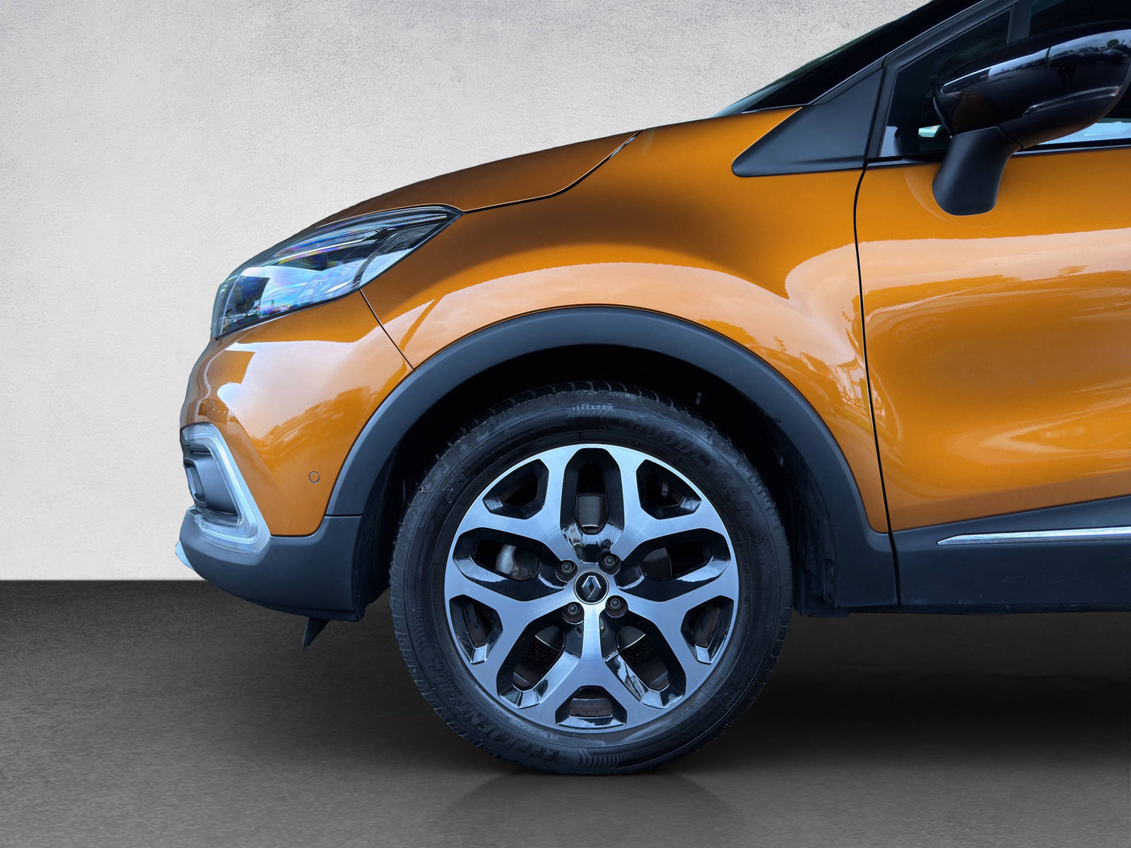 RENAULT Captur 1.3 TCe Intens EDC S/S PF, Benzin, Occasion / Gebraucht, Automatik - 3