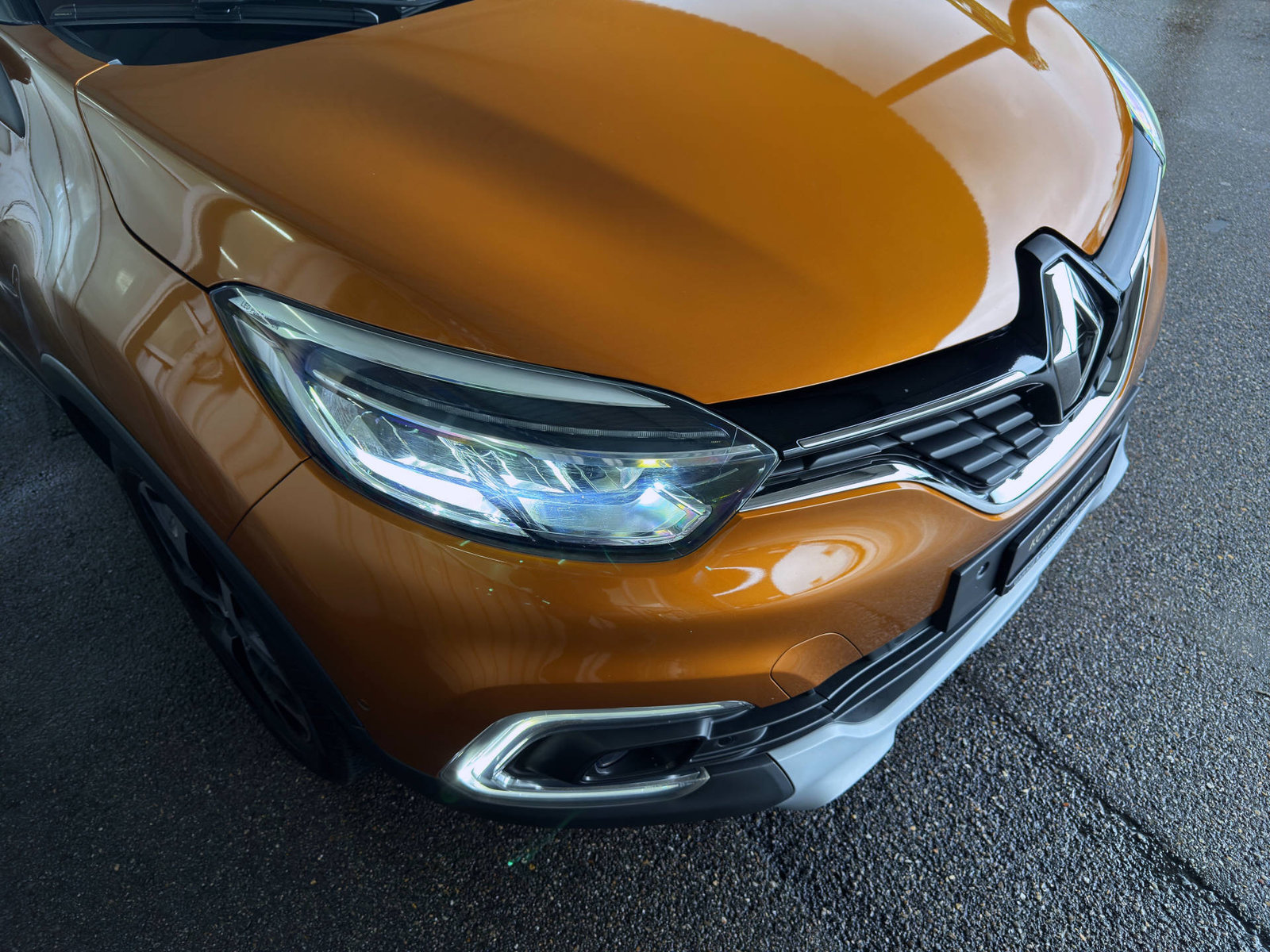 RENAULT Captur 1.3 TCe Intens EDC S/S PF, Benzin, Occasion / Gebraucht, Automatik - 6