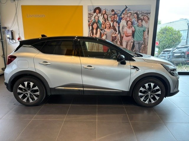 RENAULT Captur 1.6 E-Tech 145 Techno DHT, Hybride Integrale Benzina/Elettrica, Occasioni / Usate, Automatico - 2