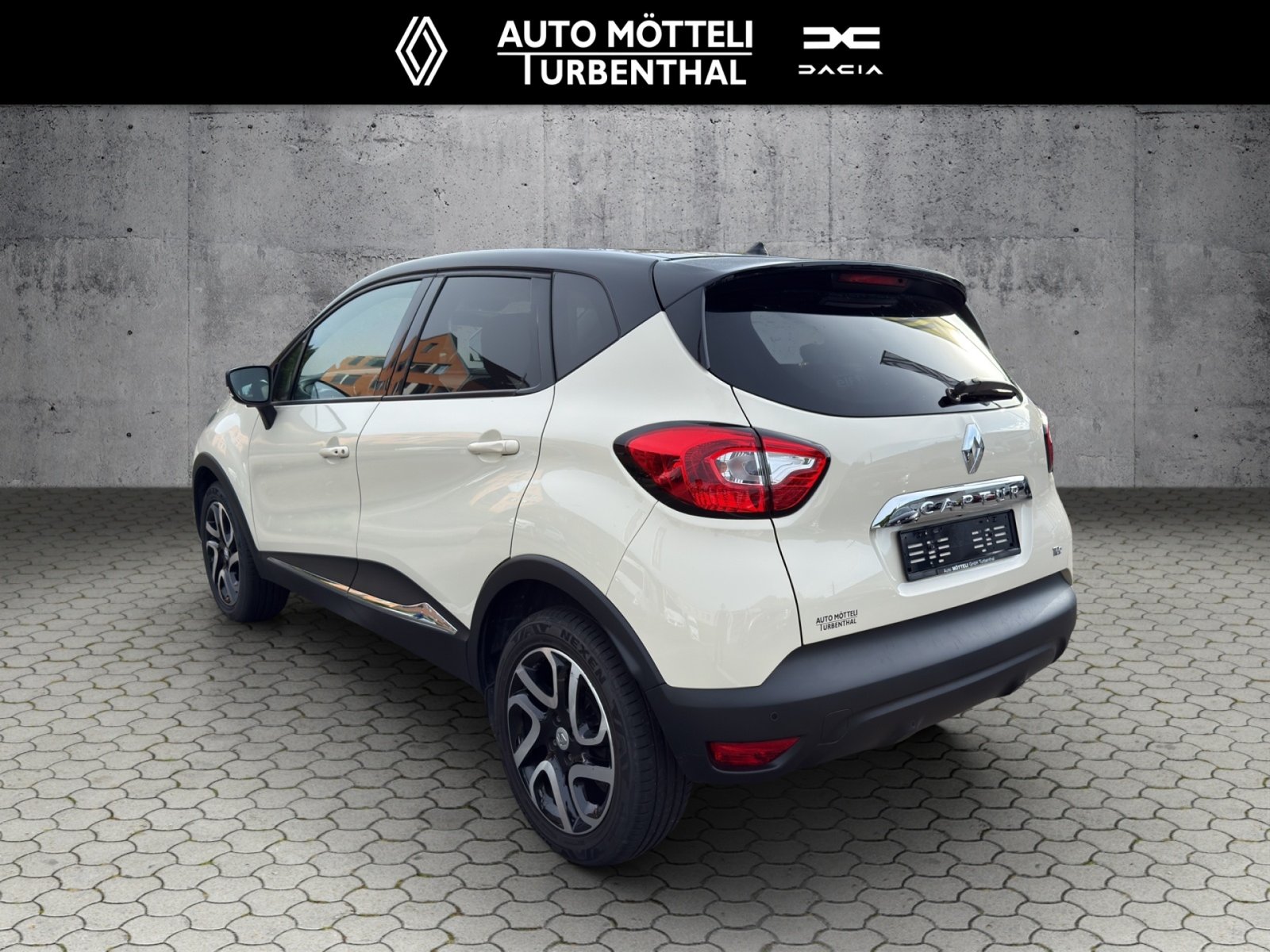 RENAULT Captur 1.2 TCe Privilege EDC S/S, Petrol, Second hand / Used, Automatic - 3