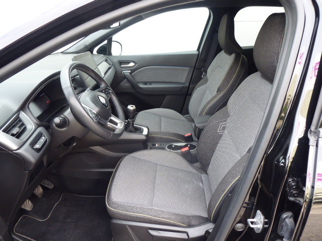 RENAULT Captur 1.3 TCe 140 techno, Mild-Hybrid Petrol/Electric, Second hand / Used, Manual - 6