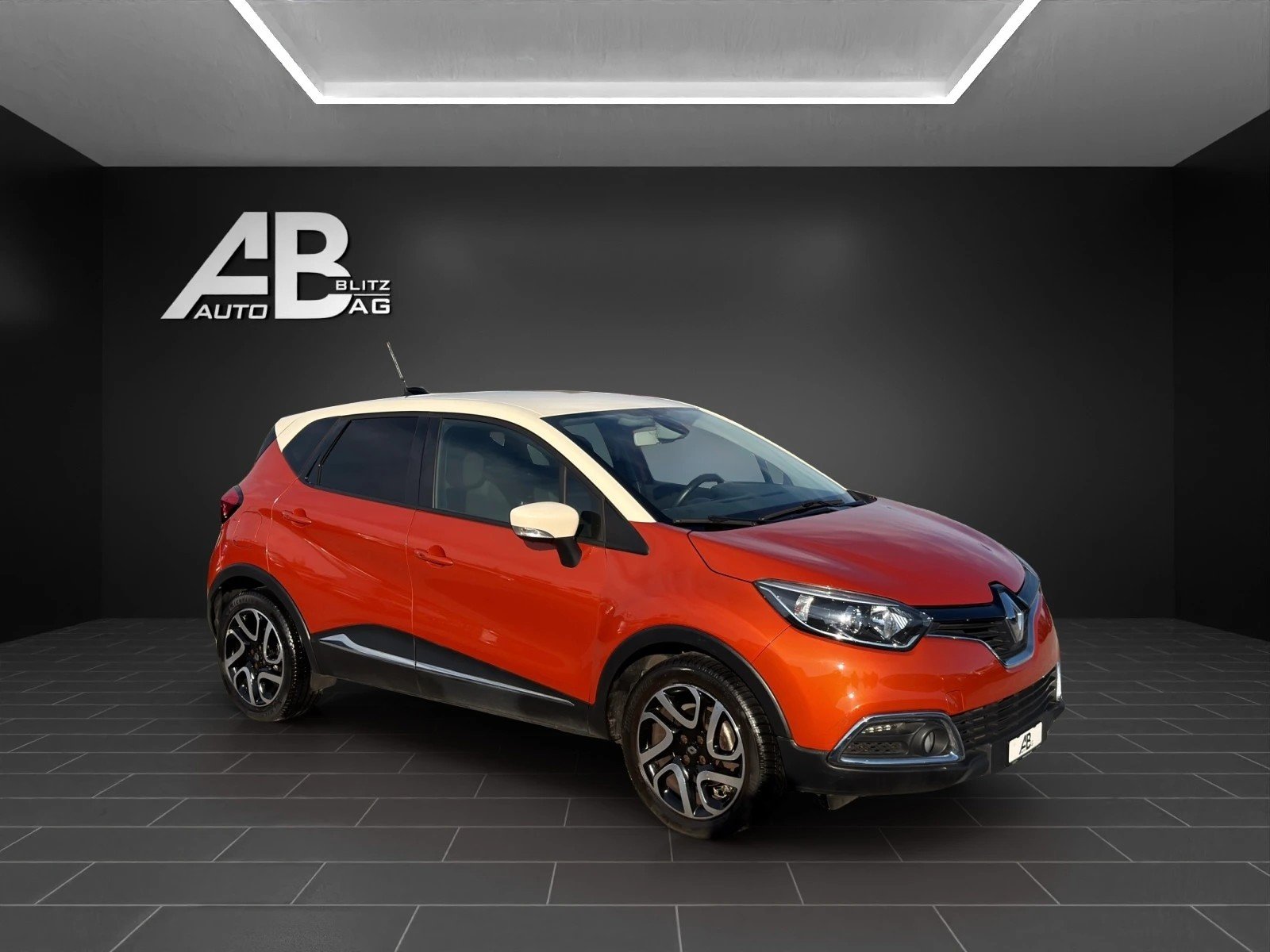 RENAULT Captur 1.2 T 16V Privilège EDC, Petrol, Second hand / Used, Automatic - 6