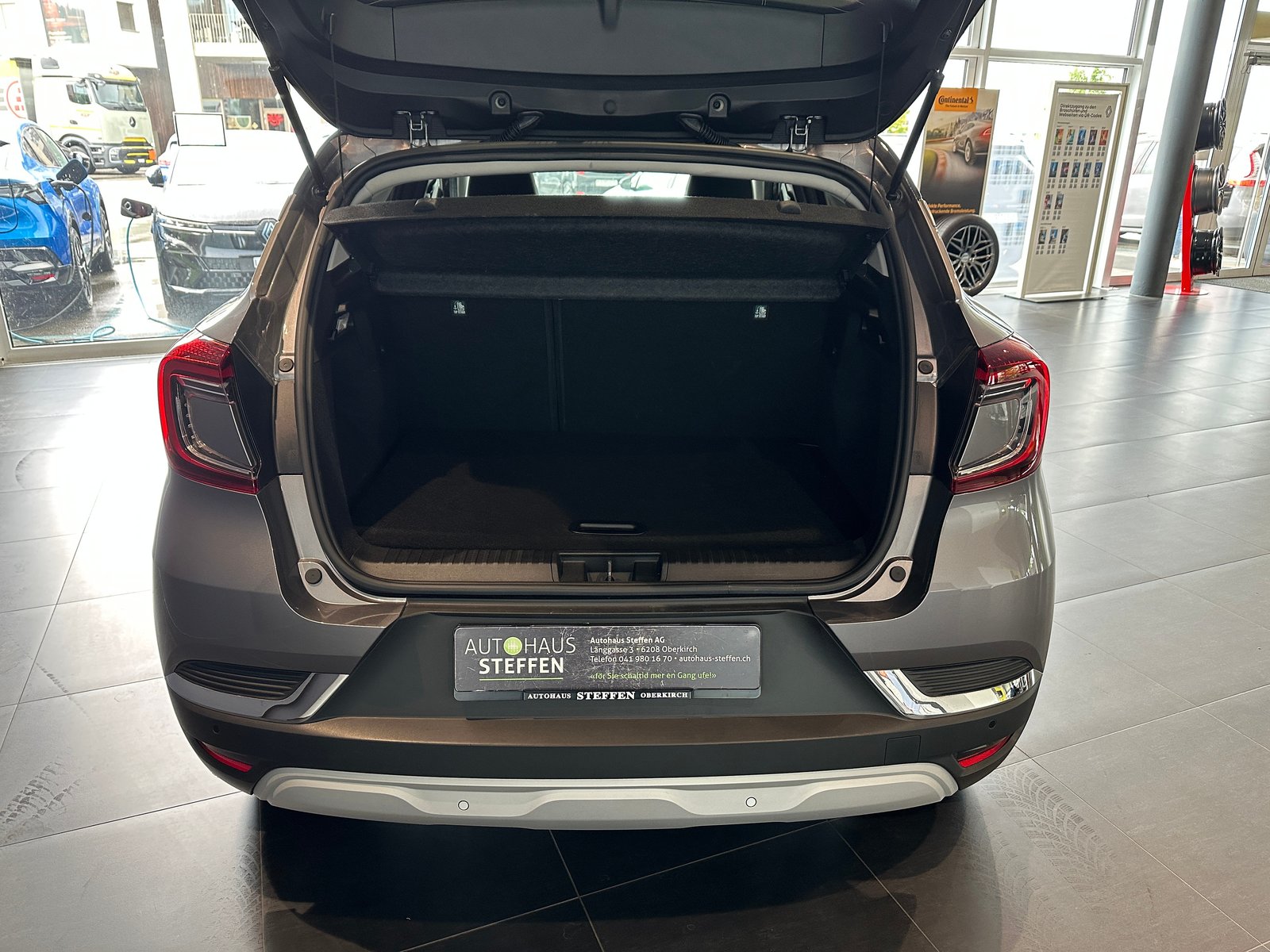 RENAULT Captur 1.3 TCe EDC Intens EDC, Mild-Hybrid Benzin/Elektro, Occasion / Gebraucht, Automatik - 6
