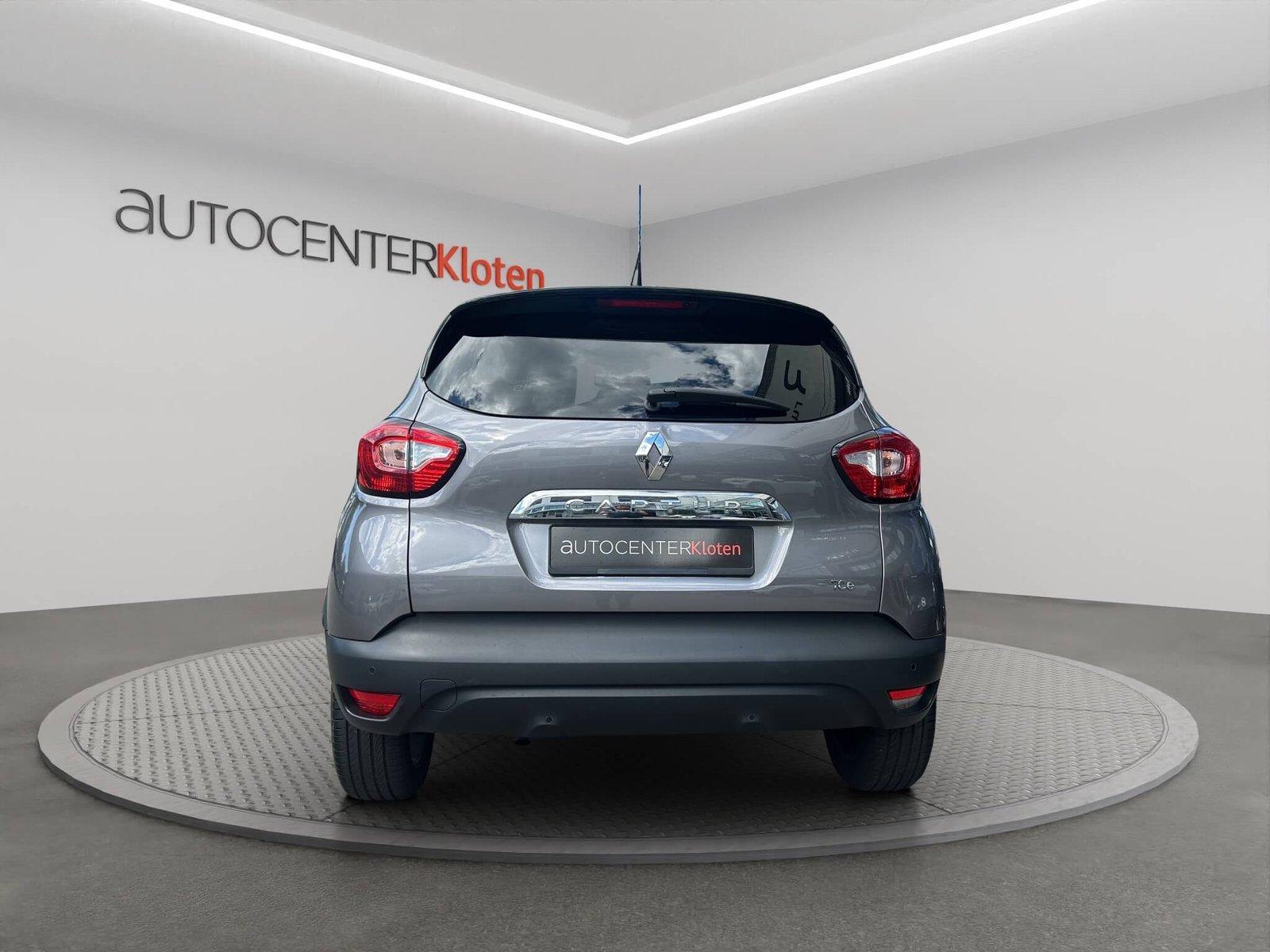 RENAULT Captur 1.2 TCe Swiss Ed. EDC S/S, Benzina, Occasioni / Usate, Automatico - 5